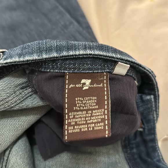7 For All Mankind Jeans US29 mid-low rise. Very cute 🥰 - Picture 9 of 9